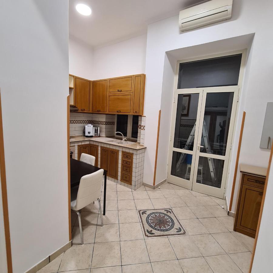 Appartamento Casa Mia Al Plebiscito Napoli Esterno foto