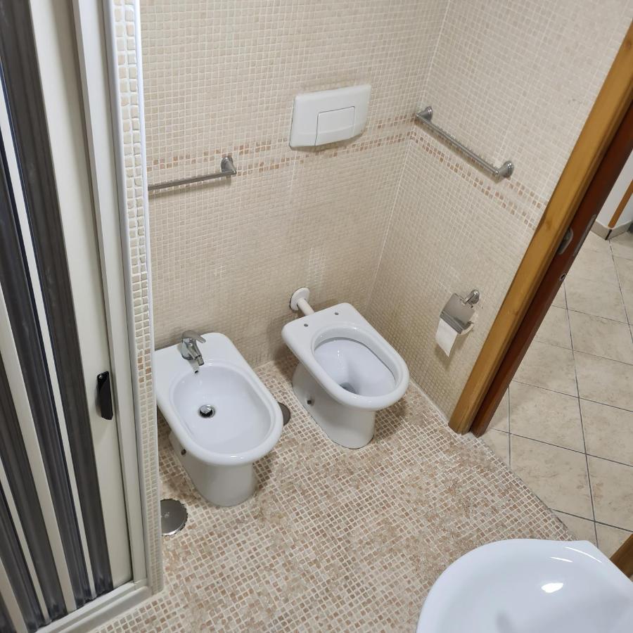 Appartamento Casa Mia Al Plebiscito Napoli Esterno foto